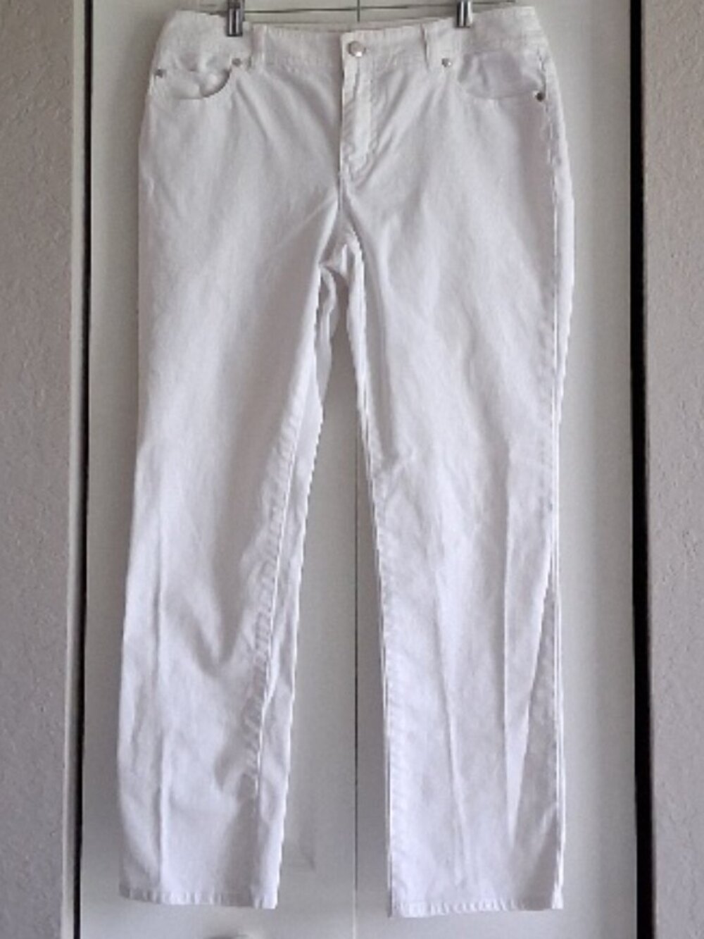 Chico's White Denim Ankle Jeans Women's Size 1 Short (8/10)